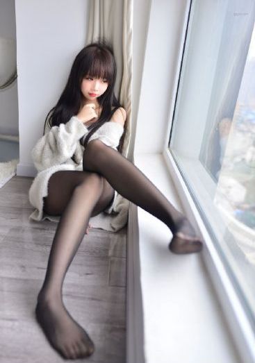 双胞胎姐妹齐上阵许多人物