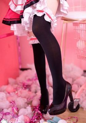 刘德华演唱会摔倒
