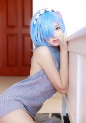 鬓边不是海棠红